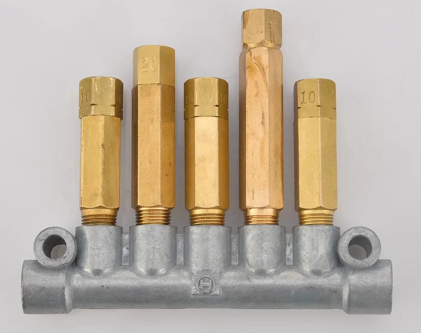DK Type Single-Line Metering Distributor